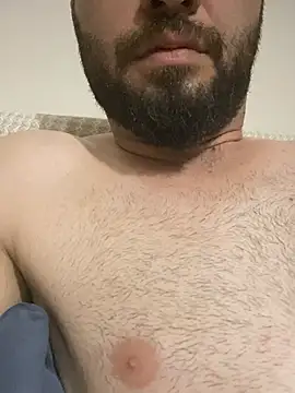 banuemre28 online show from July 15, 2026, 9:33 pm