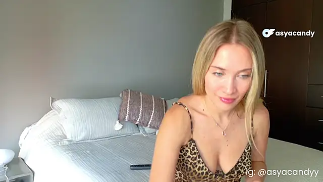 Snapshot of jessikablond007 chatting on October 21, 2025, 6:29 pm jessikablond007 online show from October 21, 2025, 6:29 pm