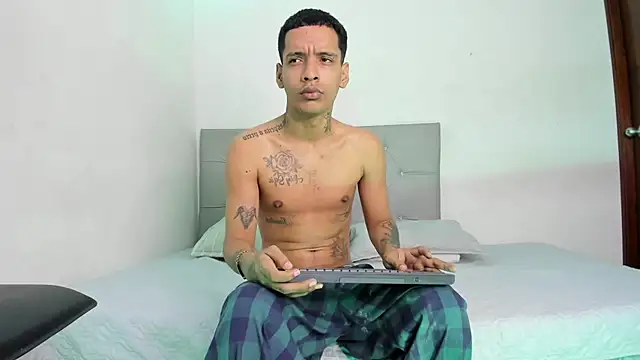 twinkDuohot online show from November 5, 2025, 3:20 am