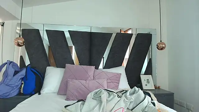 Snapshot of alaska__williams__ chatting on November 23, 2025, 3:33 pm alaska williams online show from November 23, 2025, 3:33 pm