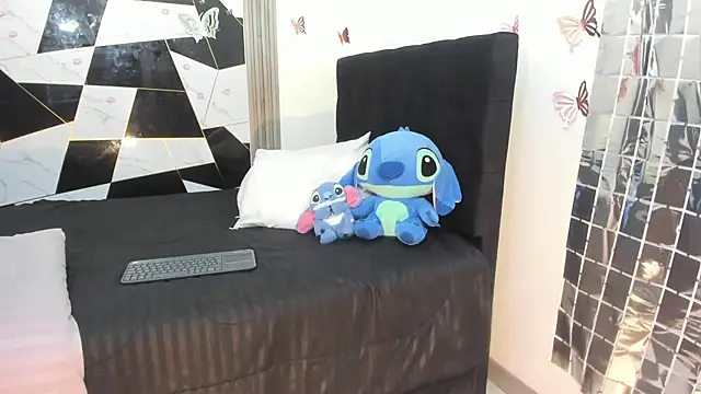 sophia arevalo online show from March 15, 2026, 3:13 am