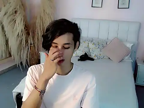 samantha bliss online show from November 15, 2025, 11:58 am