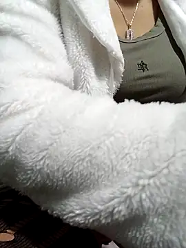 Snapshot of Tasu774 chatting on January 9, 2026, 7:37 am Tasu774 online show from January 9, 2026, 7:37 am