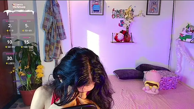 Snapshot of emycarver09 chatting on November 23, 2025, 11:53 am emycarver09 online show from November 23, 2025, 11:53 am