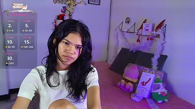 Snapshot of emycarver09 chatting on November 8, 2025, 11:36 am emycarver09 online show from November 8, 2025, 11:36 am