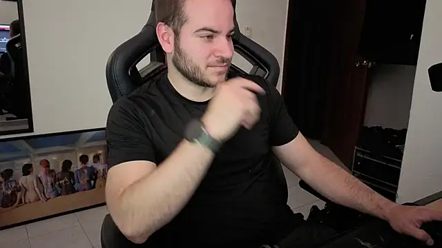 Snapshot of Paul00474 chatting on September 18, 2025, 3:26 pm Paul00474 online show from September 18, 2025, 3:26 pm