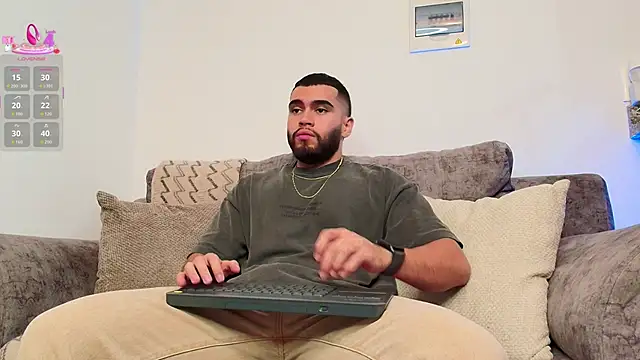 ThiagoHunk online show from March 2, 2026, 12:55 am