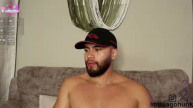 ThiagoHunk online show from October 2, 2025, 4:16 am