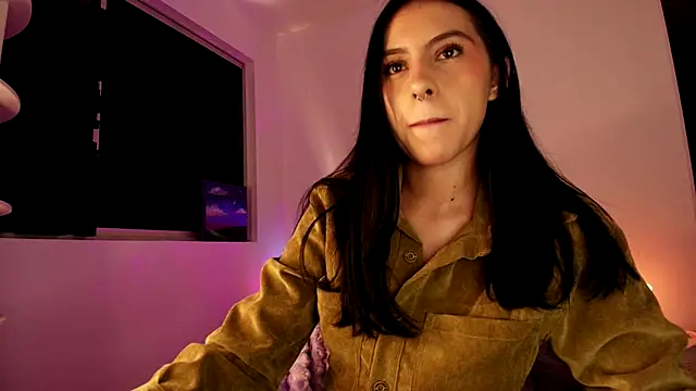 violethun  online show from October 15, 2025, 4:00 am