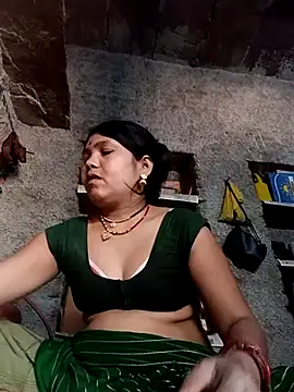 Snapshot of Rashili_jaan chatting on May 13, 2026, 2:29 am Rashili jaan online show from May 13, 2026, 2:29 am