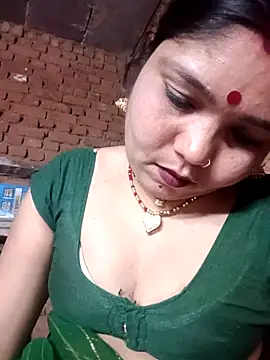 Snapshot of Rashili_jaan chatting on April 1, 2026, 2:36 pm Rashili jaan online show from April 1, 2026, 2:36 pm