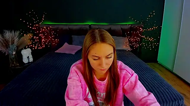 Snapshot of MilaAddams chatting on November 14, 2025, 6:39 am MilaAddams online show from November 14, 2025, 6:39 am