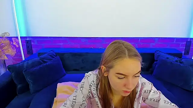 Snapshot of MilaAddams chatting on November 18, 2025, 6:50 am MilaAddams online show from November 18, 2025, 6:50 am