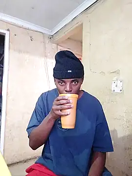 Snapshot of Hluga_25 chatting on March 4, 2026, 4:20 am Hluga 25 online show from March 4, 2026, 4:20 am