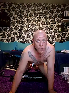 Snapshot of Sklave-Sille chatting on September 15, 2025, 6:08 pm Sklave-Sille online show from September 15, 2025, 6:08 pm