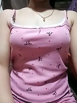 Snapshot of LucyyLy chatting on April 14, 2026, 10:09 am LucyyLy online show from April 14, 2026, 10:09 am