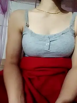 Snapshot of LucyyLy chatting on November 2, 2025, 5:45 am LucyyLy online show from November 2, 2025, 5:45 am