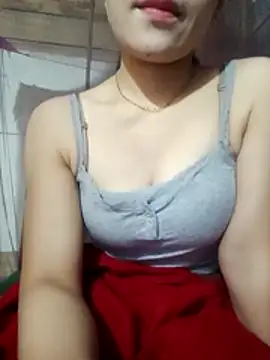 Snapshot of LucyyLy chatting on November 3, 2025, 11:41 pm LucyyLy online show from November 3, 2025, 11:41 pm