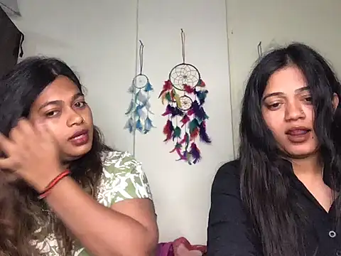 Snapshot of HoleyCoupon chatting on January 18, 2026, 10:02 pm HoleyCoupon online show from January 18, 2026, 10:02 pm