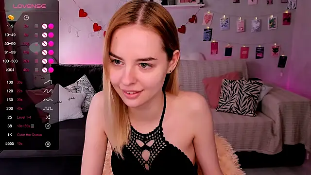 LillianShine online show from May 26, 2026, 8:45 am