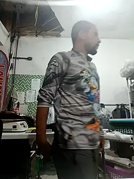 PauMolao85 online show from December 20, 2025, 6:00 pm