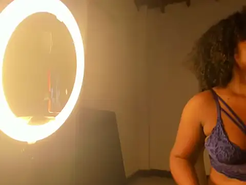 CAROLINNAGOMEZ online show from November 15, 2025, 12:25 am