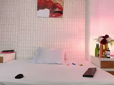 Snapshot of LuigiMarchetti chatting on November 11, 2025, 7:08 pm LuigiMarchetti online show from November 11, 2025, 7:08 pm