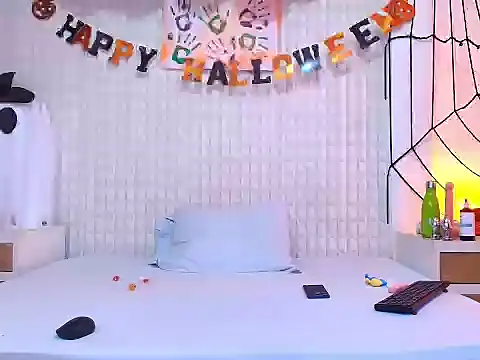 Snapshot of LuigiMarchetti chatting on October 28, 2025, 8:19 pm LuigiMarchetti online show from October 28, 2025, 8:19 pm