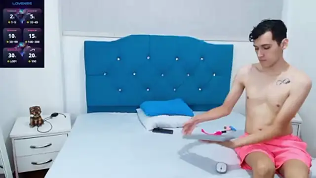 Snapshot of LuigiMarchetti chatting on December 5, 2025, 7:34 pm LuigiMarchetti online show from December 5, 2025, 7:34 pm