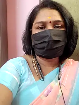 Snapshot of Tamil_Azhaghi25 chatting on June 27, 2026, 7:03 am Tamil Azhaghi25 online show from June 27, 2026, 7:03 am