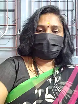 Snapshot of Tamil_Azhaghi25 chatting on July 14, 2026, 2:01 pm Tamil Azhaghi25 online show from July 14, 2026, 2:01 pm