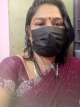 Snapshot of Tamil_Azhaghi25 chatting on July 5, 2026, 4:52 am Tamil Azhaghi25 online show from July 5, 2026, 4:52 am
