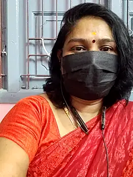 Snapshot of Tamil_Azhaghi25 chatting on July 10, 2026, 1:11 pm Tamil Azhaghi25 online show from July 10, 2026, 1:11 pm