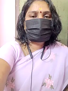 Snapshot of Tamil_Azhaghi25 chatting on May 25, 2026, 11:09 am Tamil Azhaghi25 online show from May 25, 2026, 11:09 am