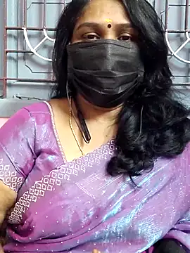 Snapshot of Tamil_Azhaghi25 chatting on November 21, 2025, 6:40 pm Tamil Azhaghi25 online show from November 21, 2025, 6:40 pm