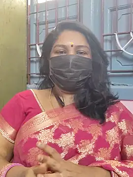 Snapshot of Tamil_Azhaghi25 chatting on December 2, 2025, 6:26 am Tamil Azhaghi25 online show from December 2, 2025, 6:26 am