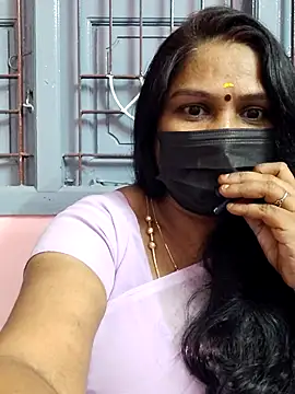 Snapshot of Tamil_Azhaghi25 chatting on October 29, 2025, 7:24 pm Tamil Azhaghi25 online show from October 29, 2025, 7:24 pm