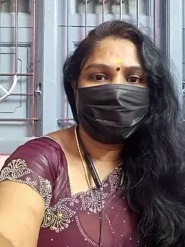 Snapshot of Tamil_Azhaghi25 chatting on November 6, 2025, 6:56 pm Tamil Azhaghi25 online show from November 6, 2025, 6:56 pm