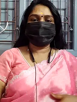 Snapshot of Tamil_Azhaghi25 chatting on January 15, 2026, 4:10 pm Tamil Azhaghi25 online show from January 15, 2026, 4:10 pm