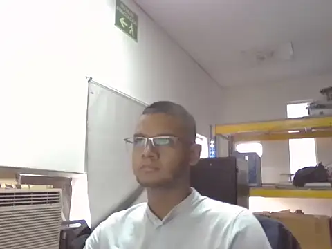 Snapshot of jayden_cooper1 chatting on November 27, 2025, 8:20 pm jayden cooper1 online show from November 27, 2025, 8:20 pm