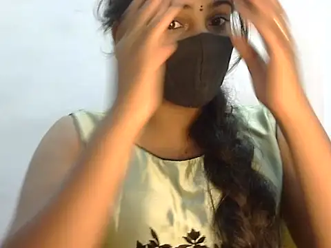 Hott Noor online show from October 26, 2025, 3:01 pm