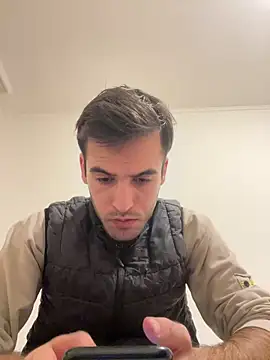 dino2603 online show from November 5, 2025, 10:13 pm