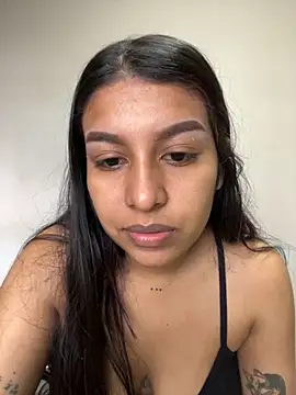 Snapshot of _Chloe_Smith chatting on October 19, 2025, 2:53 pm  Chloe Smith online show from October 19, 2025, 2:53 pm