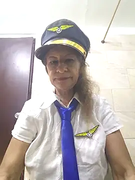 Snapshot of MaryLunne chatting on March 17, 2026, 12:19 pm MaryLunne online show from March 17, 2026, 12:19 pm