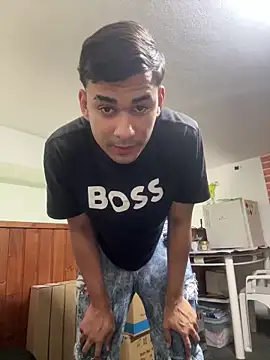 condenovin online show from October 3, 2025, 6:31 pm