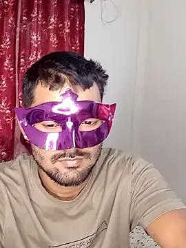 Snapshot of new_coupleee chatting on November 14, 2025, 3:43 am new coupleee online show from November 14, 2025, 3:43 am