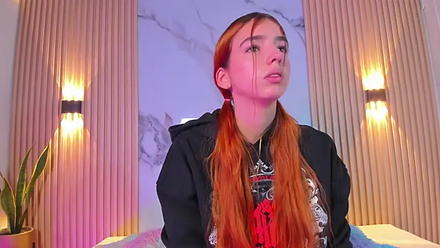 Snapshot of Alana_333 chatting on November 26, 2025, 11:32 am Alana 333 online show from November 26, 2025, 11:32 am