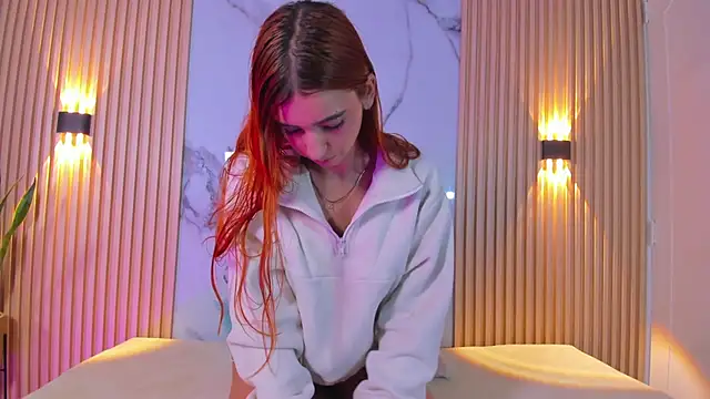 Snapshot of Alana_333 chatting on November 14, 2025, 12:31 pm Alana 333 online show from November 14, 2025, 12:31 pm