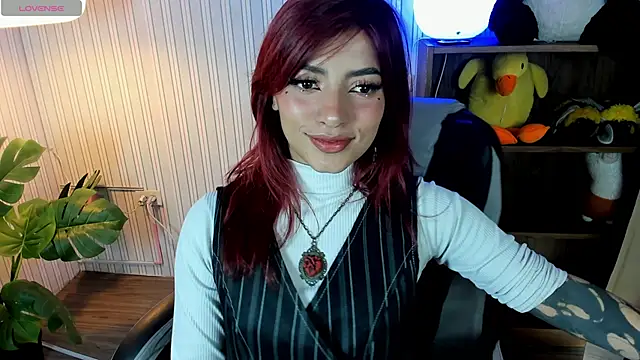 Snapshot of Mystic_blue chatting on December 1, 2025, 12:39 pm Mystic blue online show from December 1, 2025, 12:39 pm