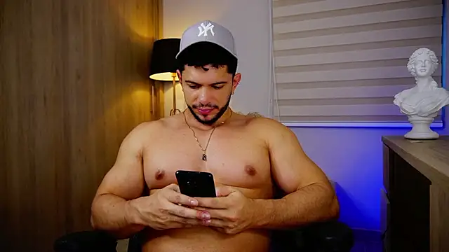 Erick Thompsonx online show from March 19, 2026, 10:32 pm